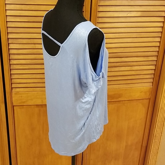 Women's Cold Shoulder Top - Picture 2 of 3